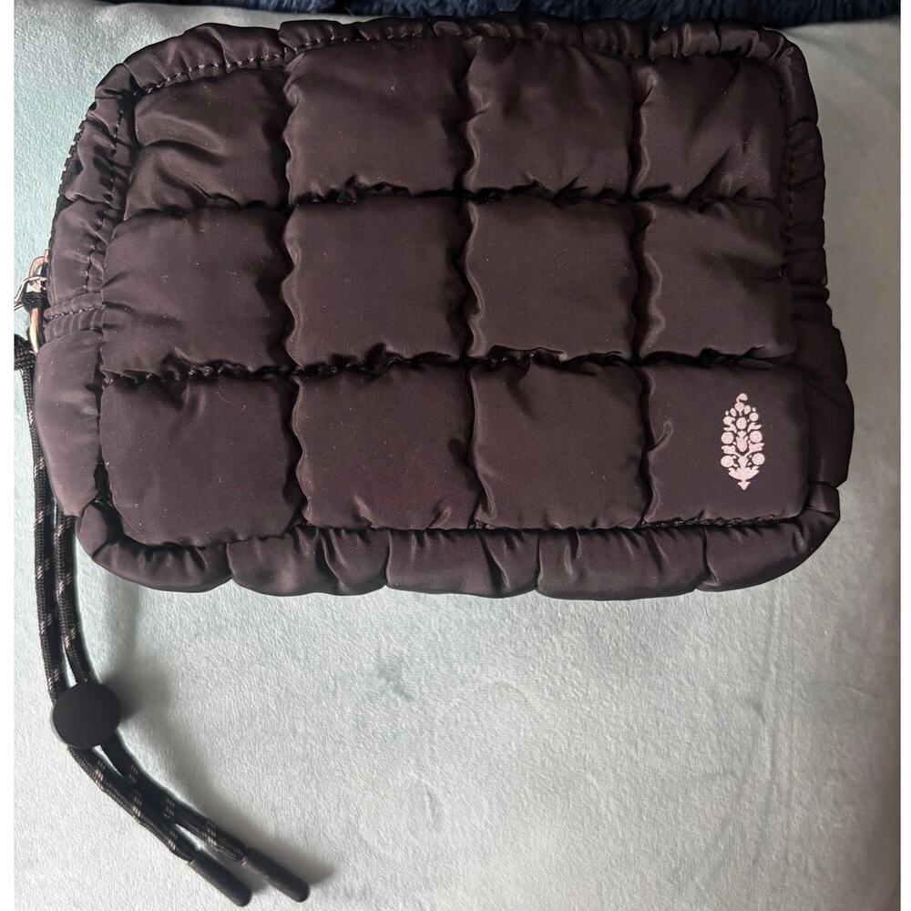 FP Movement Quilted Mini Case - Picture 2 of 8